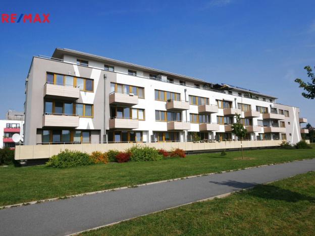 Pronájem bytu 1+kk, Praha - Hostavice, U Hostavického potoka, 43 m2