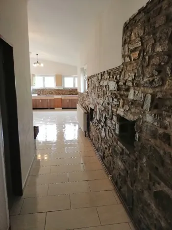 Prodej bytu 2+kk, Červené Pečky, Dobešovice, 66 m2