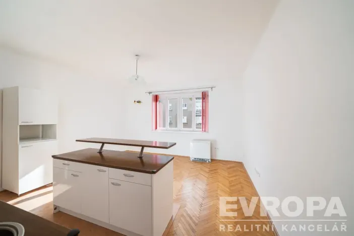 Prodej bytu 2+kk, Praha - Vokovice, Na dlouhém lánu, 49 m2