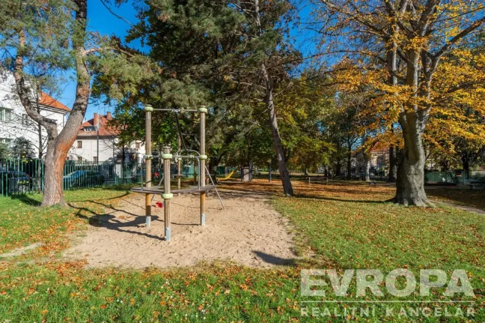 Prodej bytu 2+kk, Praha - Vokovice, Na dlouhém lánu, 49 m2