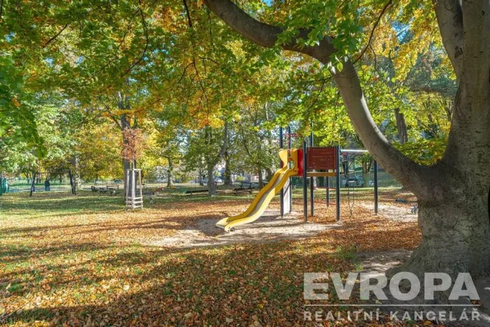 Prodej bytu 2+kk, Praha - Vokovice, Na dlouhém lánu, 49 m2