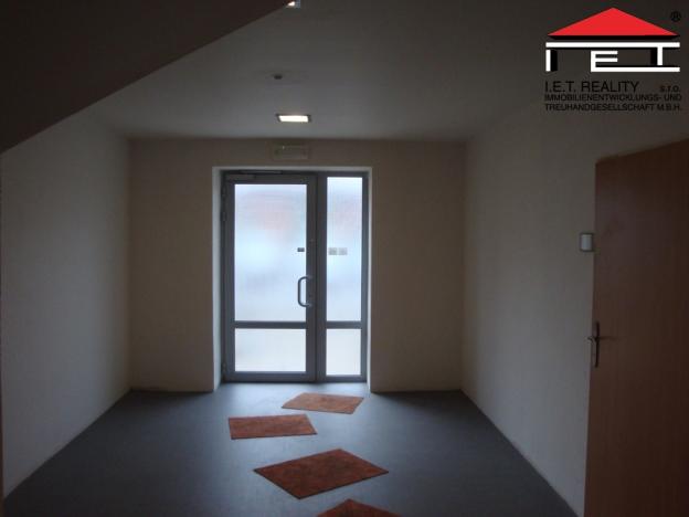 Pronájem kanceláře, Frýdek-Místek, Pionýrů, 300 m2