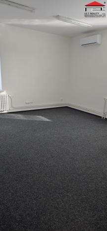 Pronájem kanceláře, Frýdek-Místek, Pionýrů, 300 m2