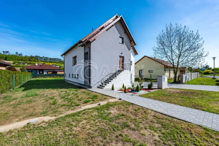 Prodej rodinného domu, Žebrák, Na Pěšině, 325 m2