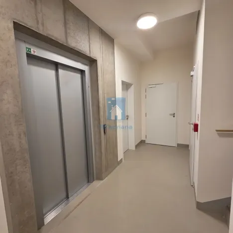 Pronájem bytu 2+kk, Praha, Maroldova, 49 m2