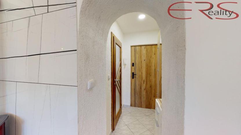 Pronájem bytu 2+kk, Jablonec nad Nisou, U Balvanu, 43 m2