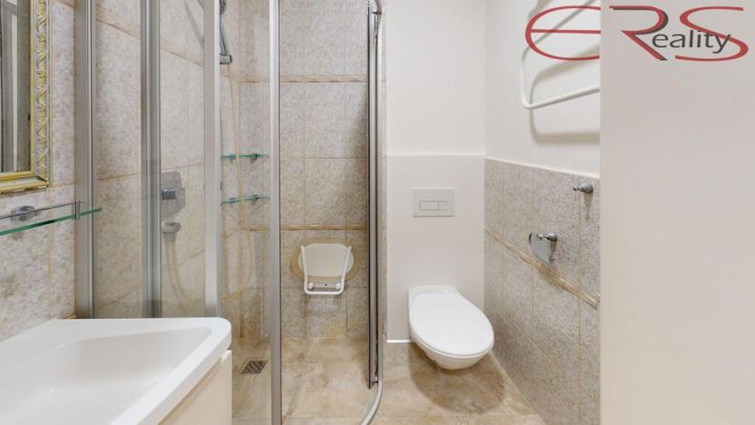 Pronájem bytu 2+kk, Jablonec nad Nisou, U Balvanu, 43 m2