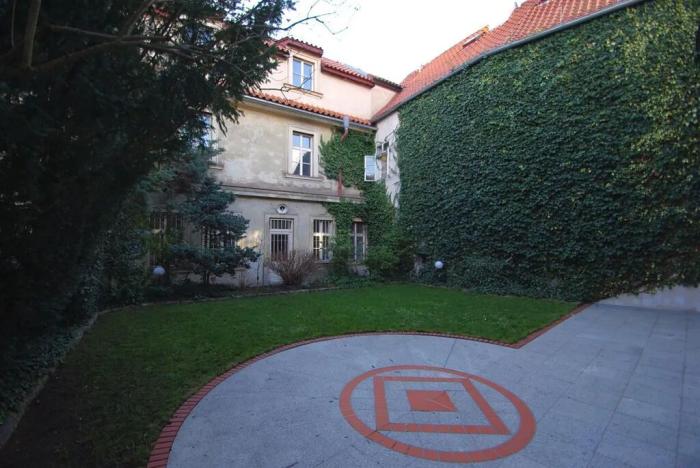 Pronájem bytu 4+1, Praha - Malá Strana, Vlašská, 184 m2