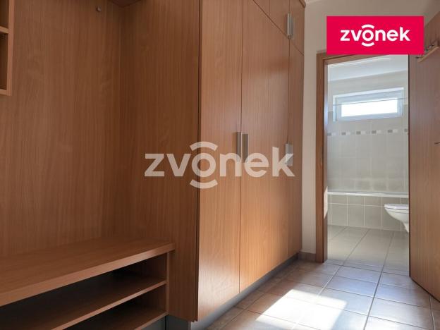 Pronájem bytu 2+kk, Zlín, Plesníkova, 52 m2