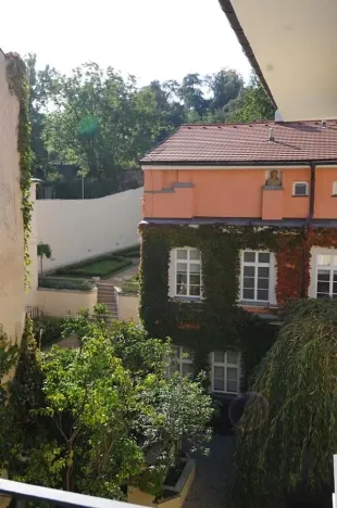 Pronájem bytu 4+1, Praha - Malá Strana, Vlašská, 187 m2