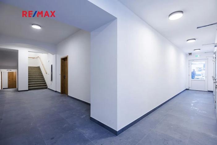 Prodej bytu 2+kk, Svoboda nad Úpou, Nádražní, 56 m2