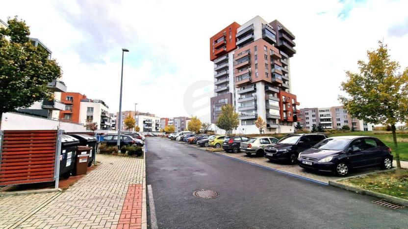 Pronájem bytu 2+kk, Praha - Letňany, Hlučkova, 59 m2