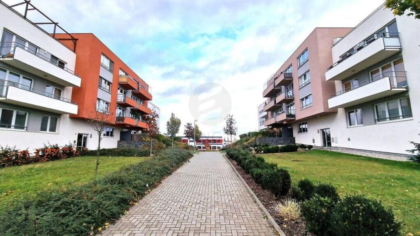 Pronájem bytu 2+kk, Praha - Letňany, Hlučkova, 59 m2