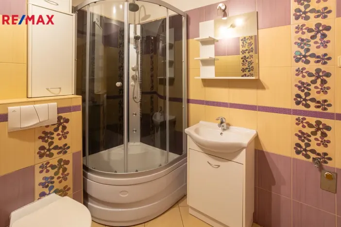 Prodej komerční nemovitosti, Mladé Buky - Kalná Voda, 170 m2