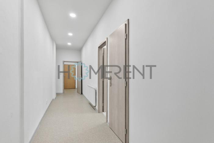 Pronájem bytu 3+1, Liberec - Liberec III-Jeřáb, nám. Soukenné, 106 m2