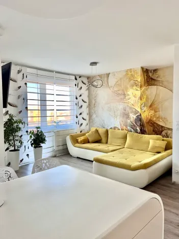 Pronájem bytu 4+kk, Praha - Strašnice, Zvěřinova, 109 m2