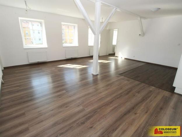 Pronájem bytu 3+kk, Znojmo, Čermákova, 76 m2