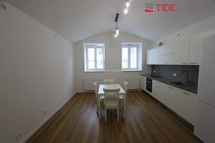 Pronájem bytu 2+kk, Praha, Svobodova, 50 m2