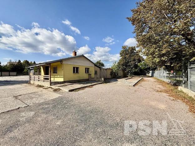 Pronájem skladu, Brno, Holzova, 4262 m2
