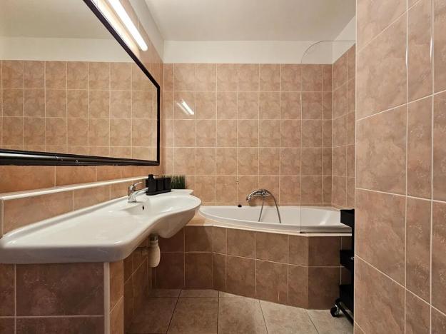 Pronájem bytu 1+1, Praha - Jinonice, Peroutkova, 30 m2