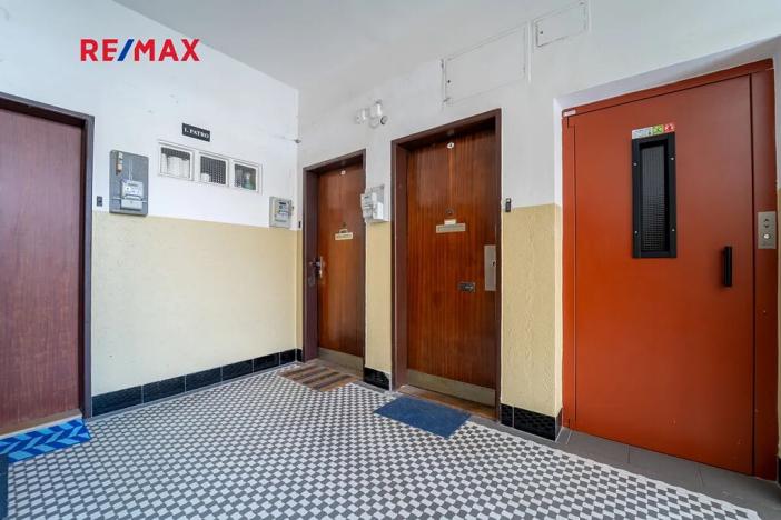 Prodej bytu 2+kk, Praha - Holešovice, Veverkova, 58 m2