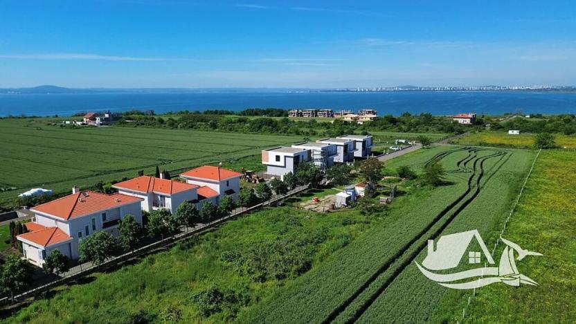 Prodej rodinného domu, Pomorie, Bulharsko, 196 m2