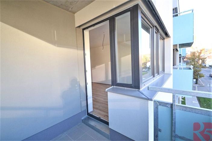 Pronájem bytu 2+kk, Praha - Žižkov, V zahrádkách, 61 m2