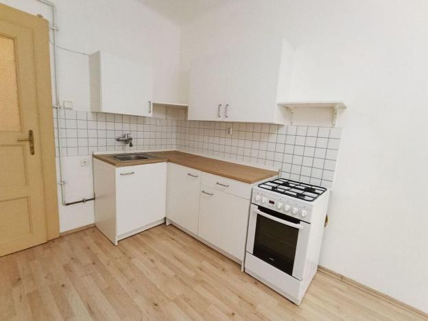Prodej bytu 2+kk, Praha - Žižkov, Žerotínova, 40 m2