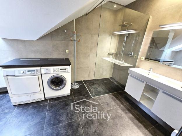 Pronájem bytu 4+kk, Krnov, Ježník, 160 m2