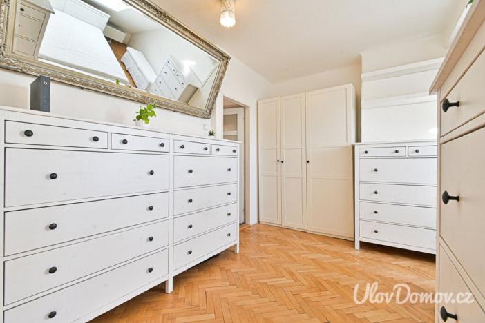 Pronájem bytu 1+kk, Praha - Vinohrady, V Horní Stromce, 42 m2