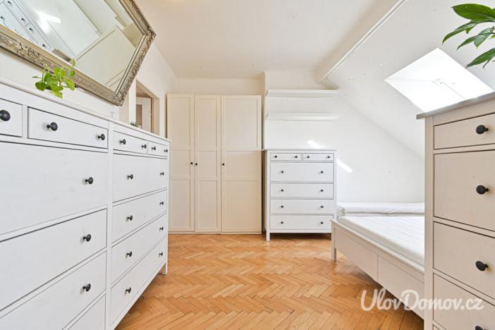 Pronájem bytu 1+kk, Praha - Vinohrady, V Horní Stromce, 42 m2