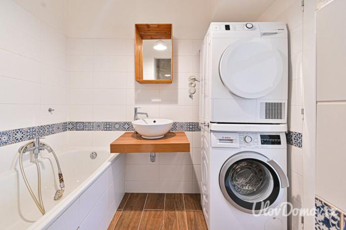 Pronájem bytu 1+kk, Praha - Vinohrady, V Horní Stromce, 42 m2