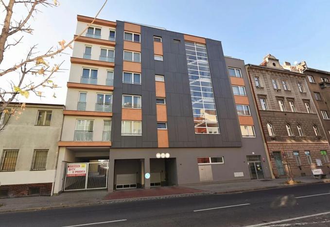 Pronájem bytu 2+kk, Praha - Vršovice, Petrohradská, 118 m2