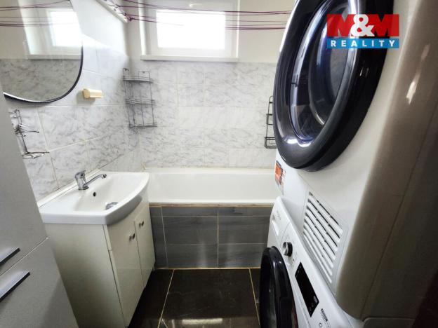 Prodej bytu 3+1, Bitozeves, 70 m2