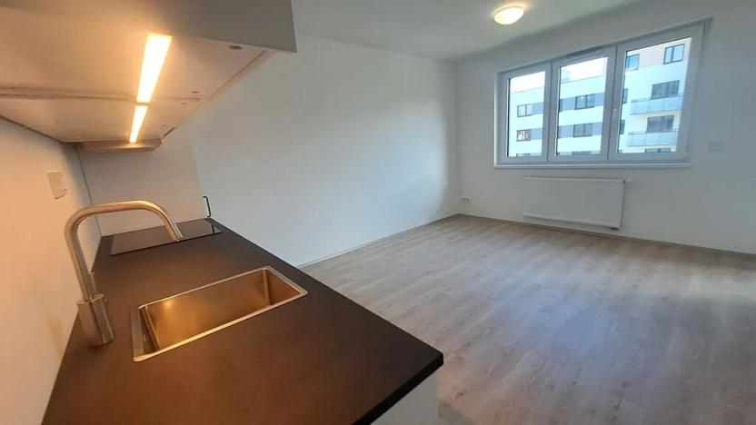 Pronájem bytu 2+kk, Praha - Hlubočepy, Fabiánové, 44 m2