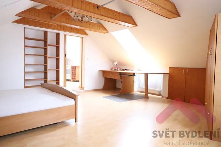 Pronájem bytu 3+kk, Brandýs nad Labem-Stará Boleslav, Masarykovo náměstí, 97 m2