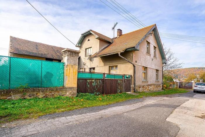 Prodej rodinného domu, Lochovice, 180 m2