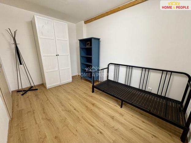 Pronájem bytu 2+kk, Kouřim, Mírové náměstí, 39 m2