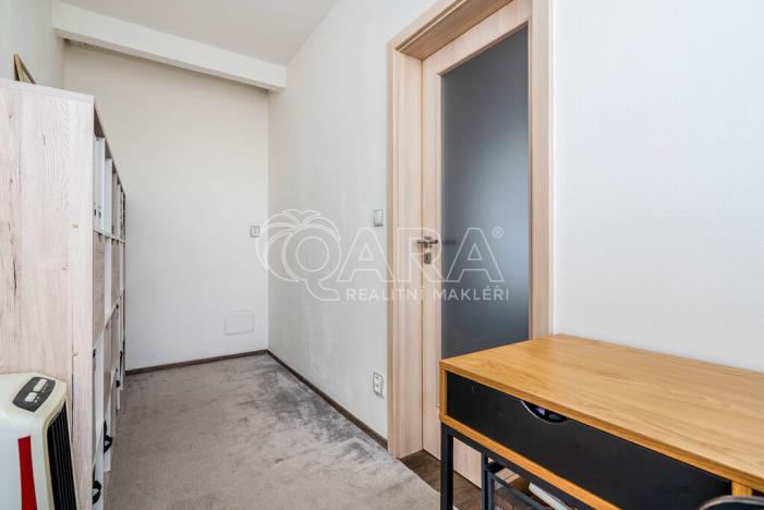 Pronájem bytu 1+1, Praha - Hostivař, plukovníka Mráze, 45 m2