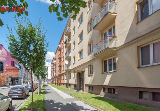 Prodej bytu 2+1, Hradec Králové - Pražské Předměstí, Puškinova, 62 m2