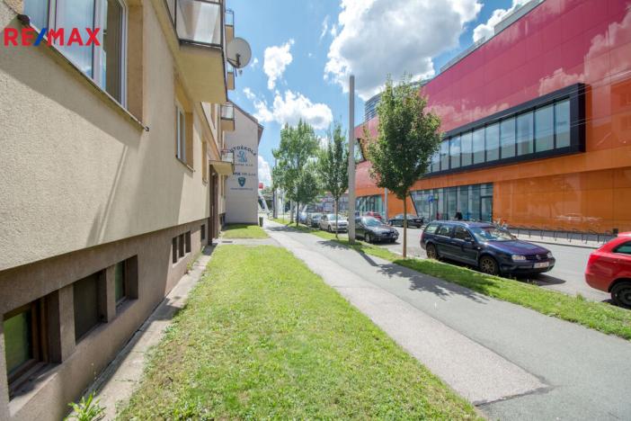 Prodej bytu 2+1, Hradec Králové - Pražské Předměstí, Puškinova, 62 m2
