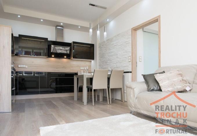 Pronájem bytu 2+kk, Hradec Králové, Mánesova, 62 m2