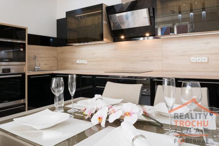 Pronájem bytu 2+kk, Hradec Králové, Mánesova, 62 m2