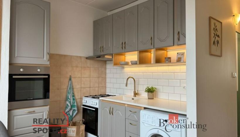 Prodej bytu 1+1, Olomouc - Povel, Heyrovského, 33 m2