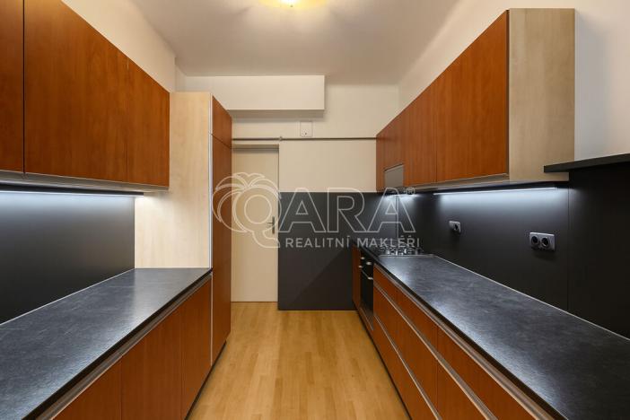 Pronájem bytu 3+1, Praha - Nové Město, Ke Karlovu, 90 m2