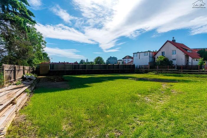 Prodej pozemku pro bydlení, Jesenice, Bezová, 793 m2