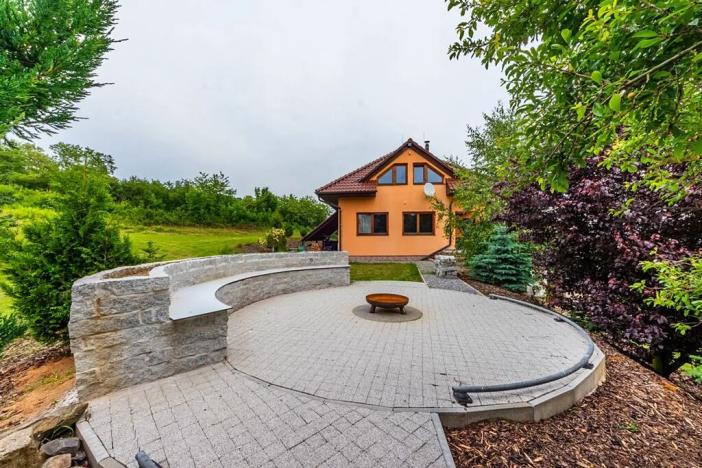 Prodej rodinného domu, Buš, 271 m2