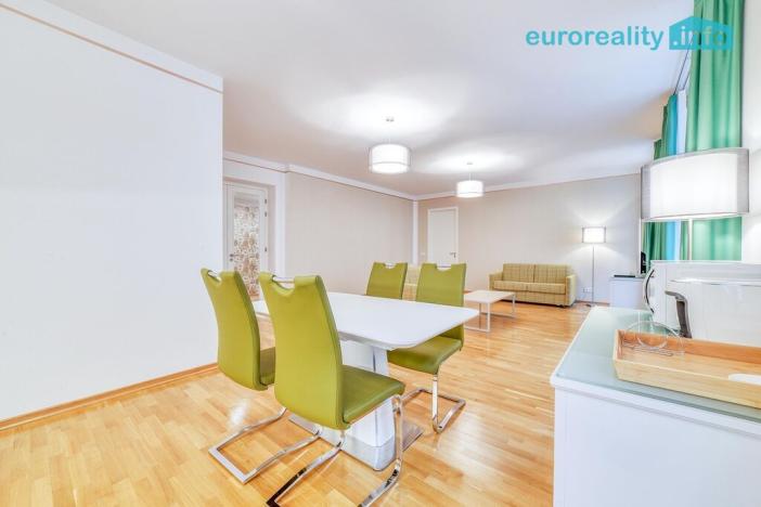 Pronájem bytu 2+kk, Mariánské Lázně, Masarykova, 80 m2