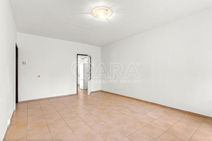 Prodej bytu 4+1, Praha - Chodov, Hněvkovského, 82 m2