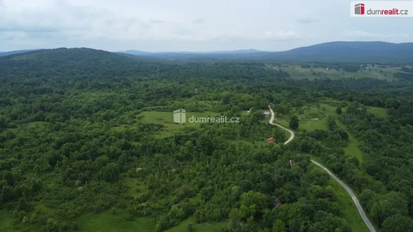 Prodej komerčního pozemku, Rakovica, Chorvatsko, 70904 m2